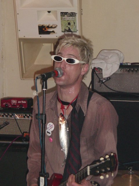 briefs at arts club 3.jpg (52967 bytes)