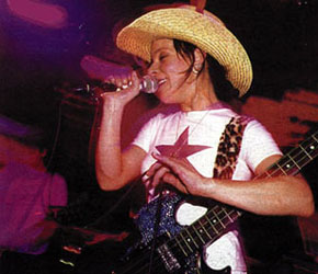 drugstore live.jpg (22908 bytes)