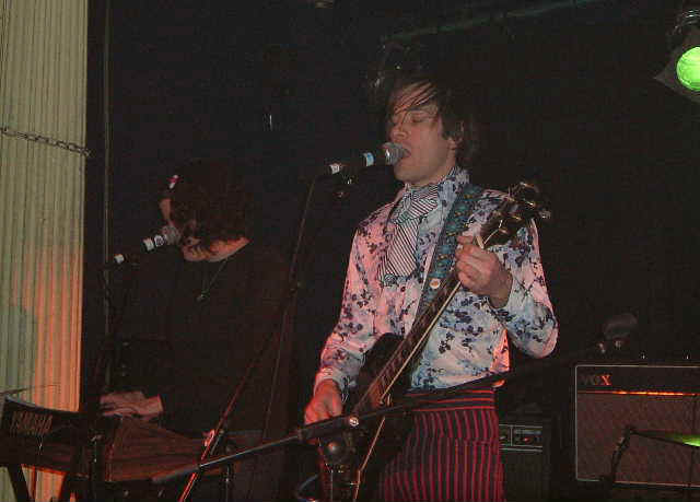 of montreal live (30327 bytes)
