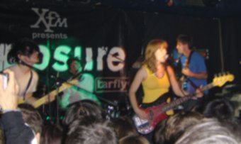 rilo kiley live oct 1616.JPG (14560 bytes)