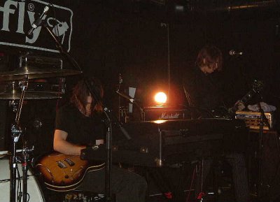 secret machines 1212.JPG (22658 bytes)
