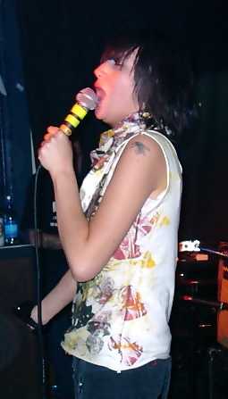 yyys kareno19 0808.jpg (11238 bytes)